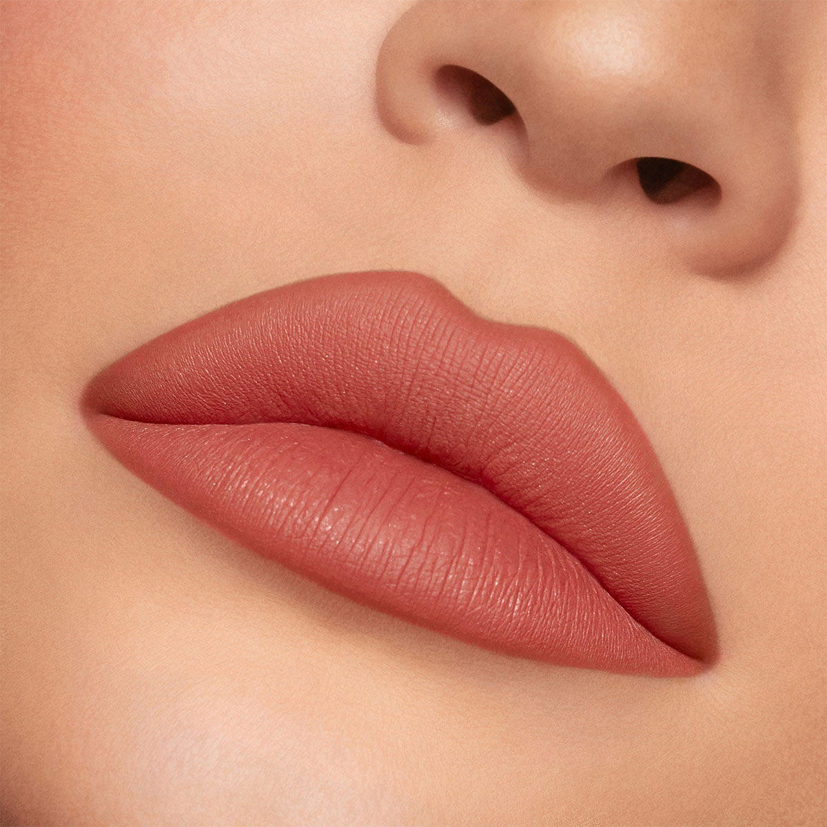 KYLIE COSMETICS MATTE LIP KIT (KIT PARA LABIOS)